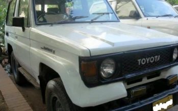 দি গডস মাস্ট বি ক্রেজি